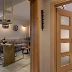 Cosy 1st Floor At Koum Kapi *