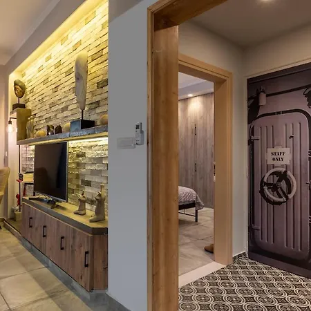 Cosy 1st Floor At Koum Kapi